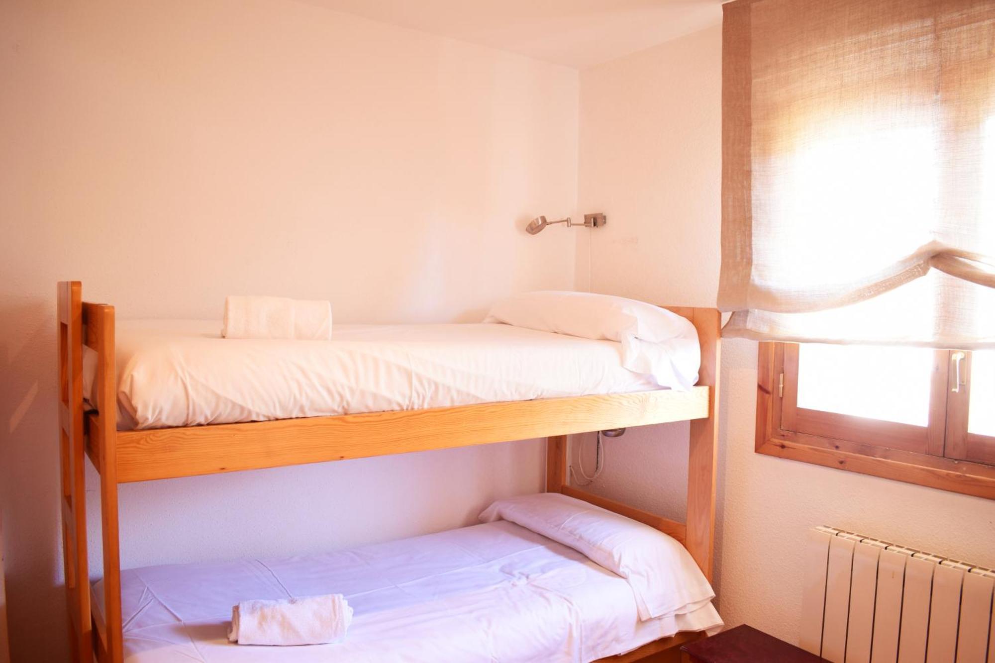 Saliecho Acogedor Apartamento Jardin Y Piscina Sallent de Gállego Extérieur photo