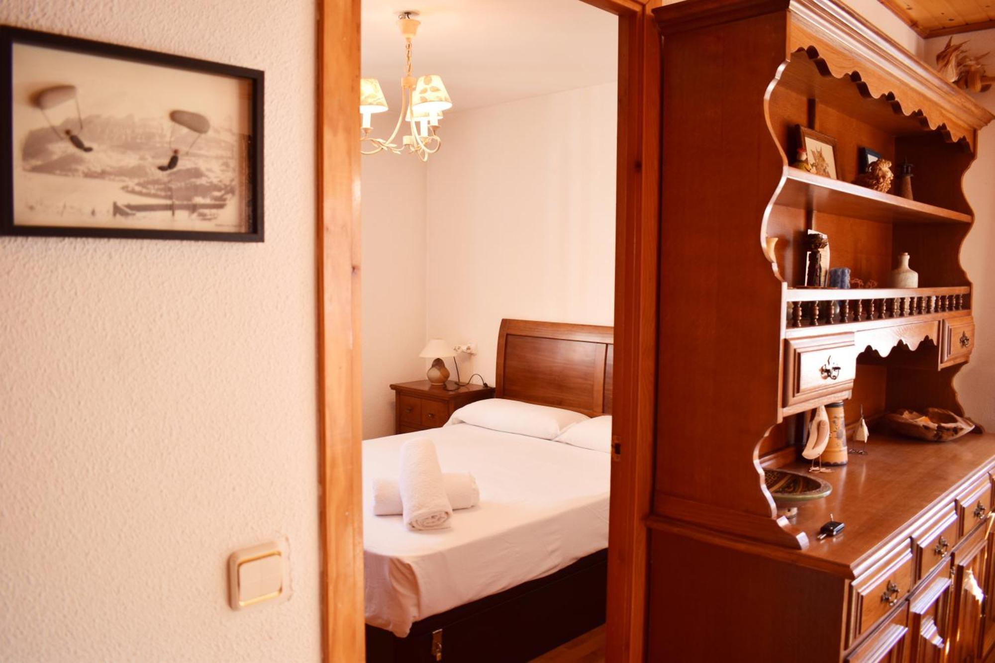 Saliecho Acogedor Apartamento Jardin Y Piscina Sallent de Gállego Extérieur photo